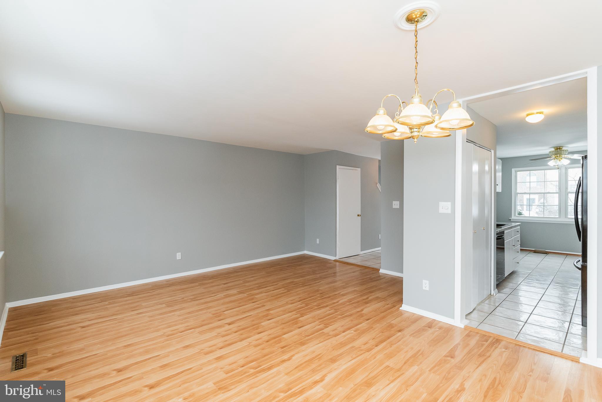 CARLTON SQUARE - Residential