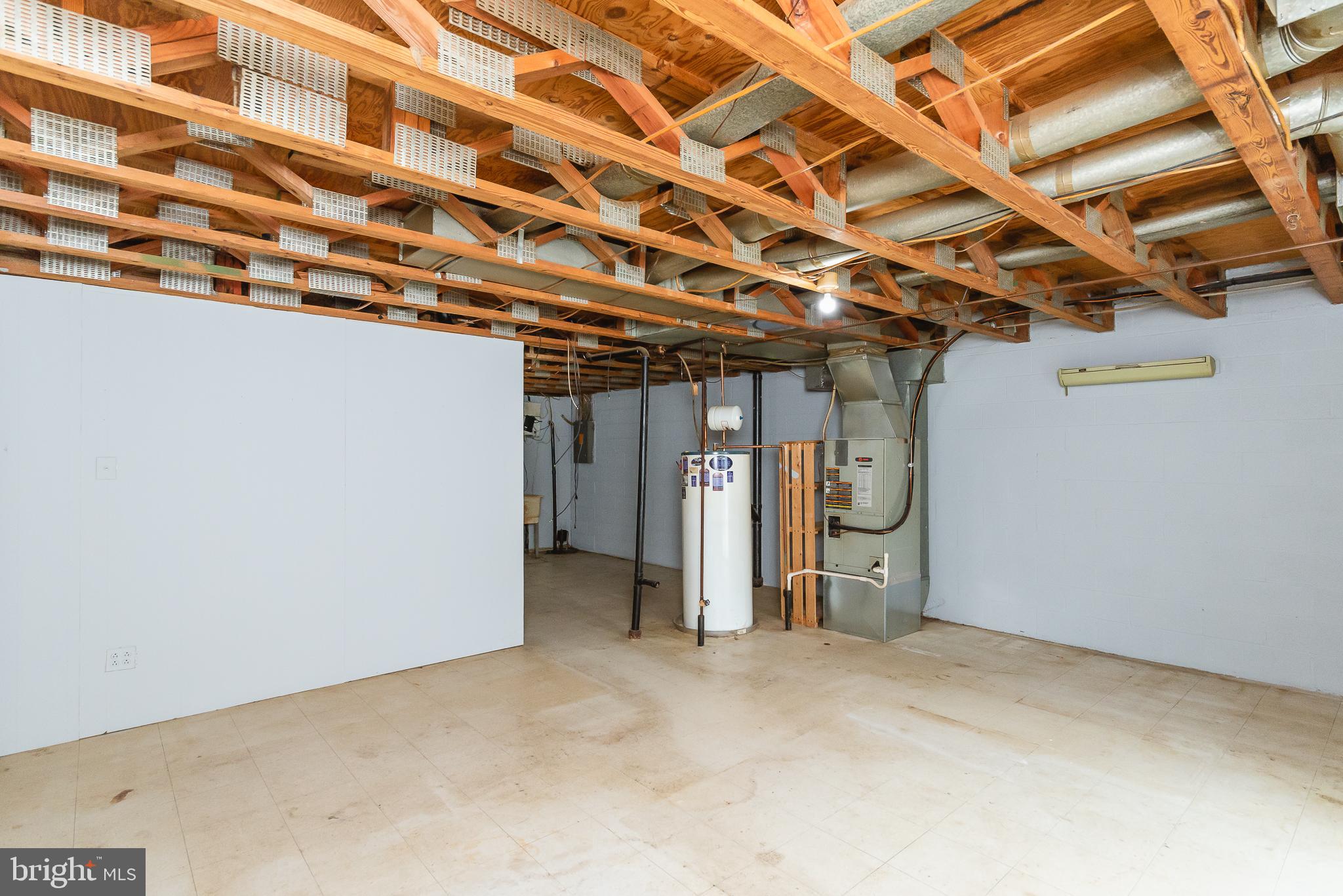 CARLTON SQUARE - Residential