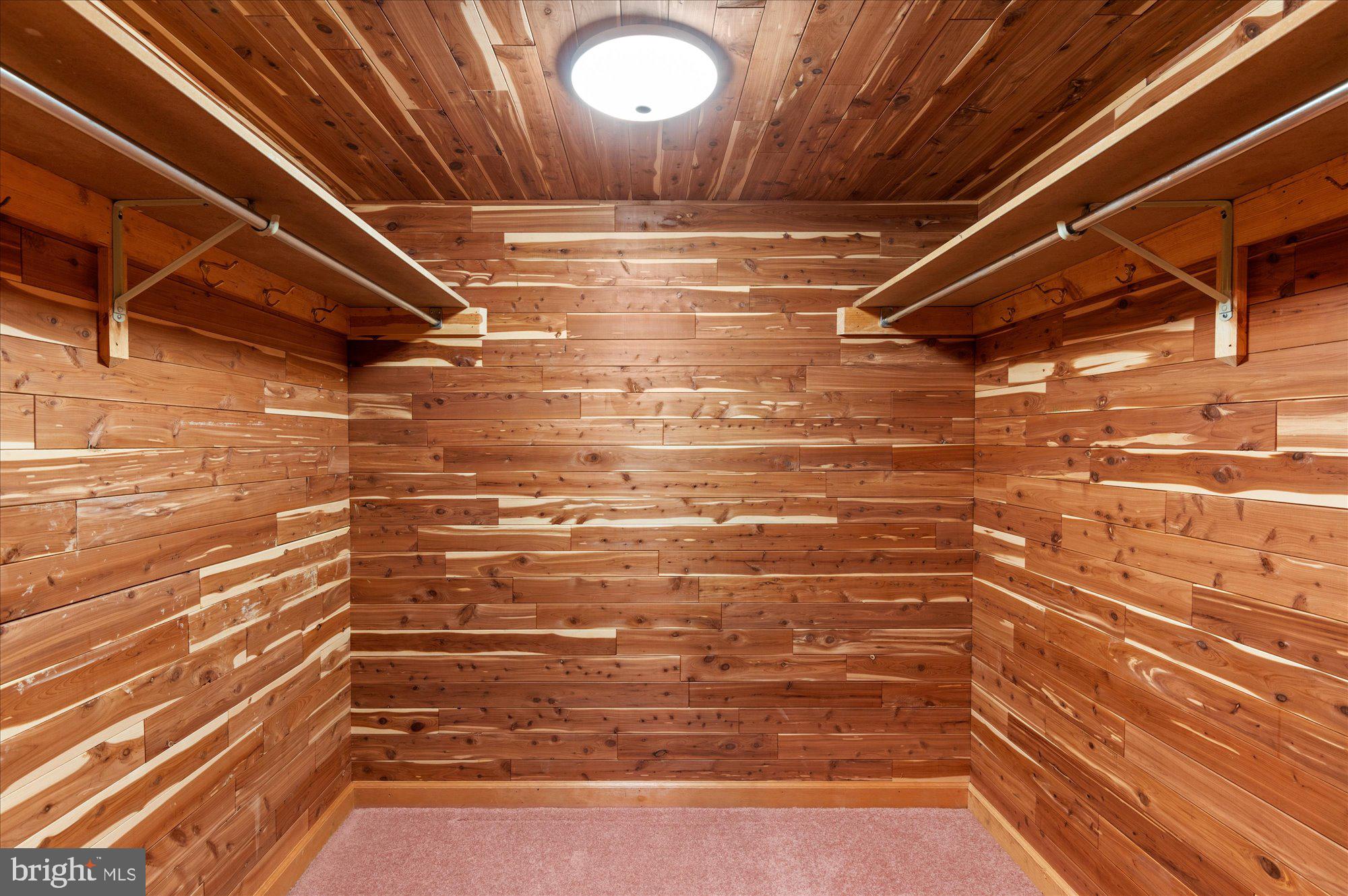 RIVER FALLS - Residential