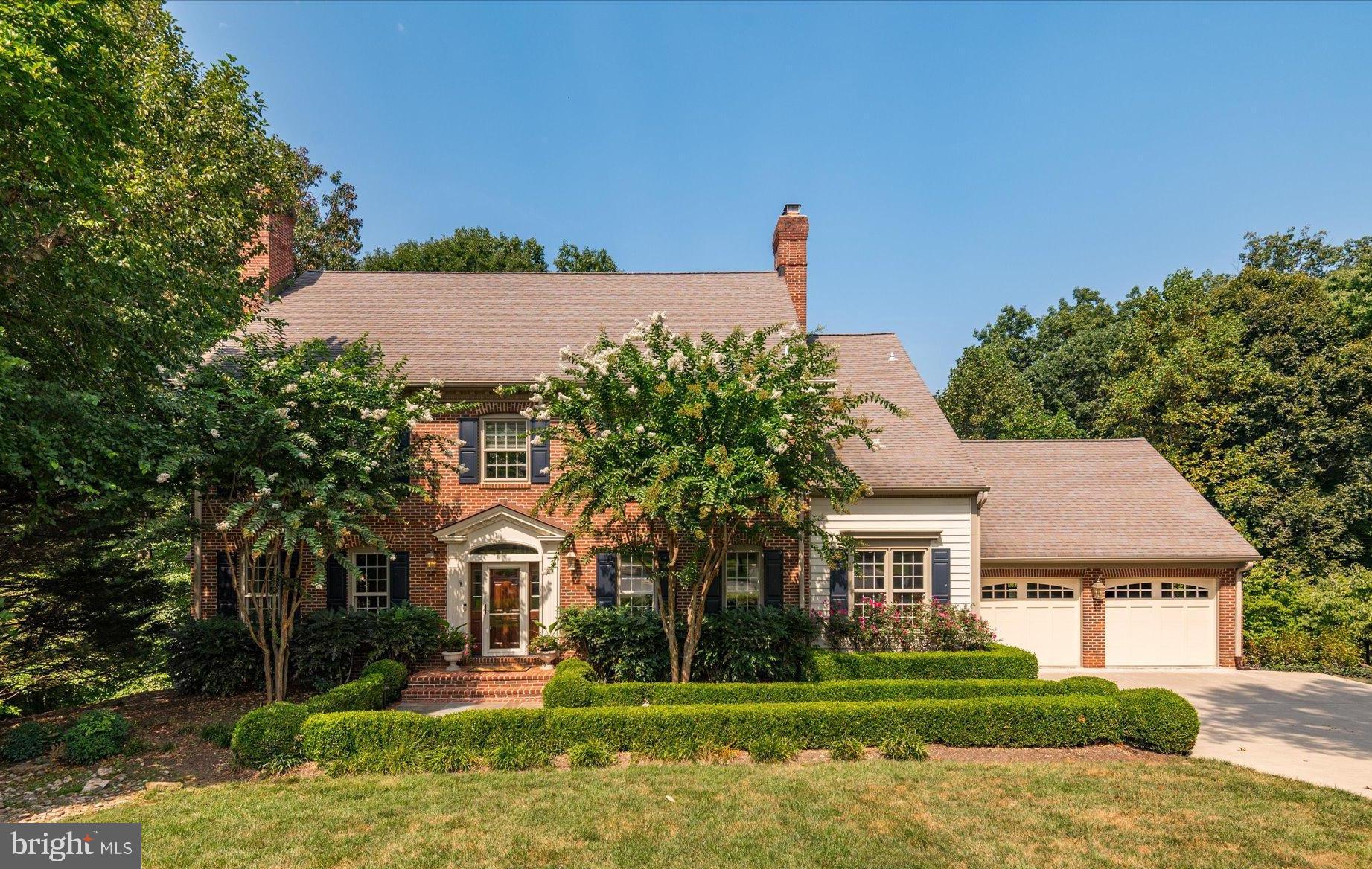 RIVER FALLS - Residential