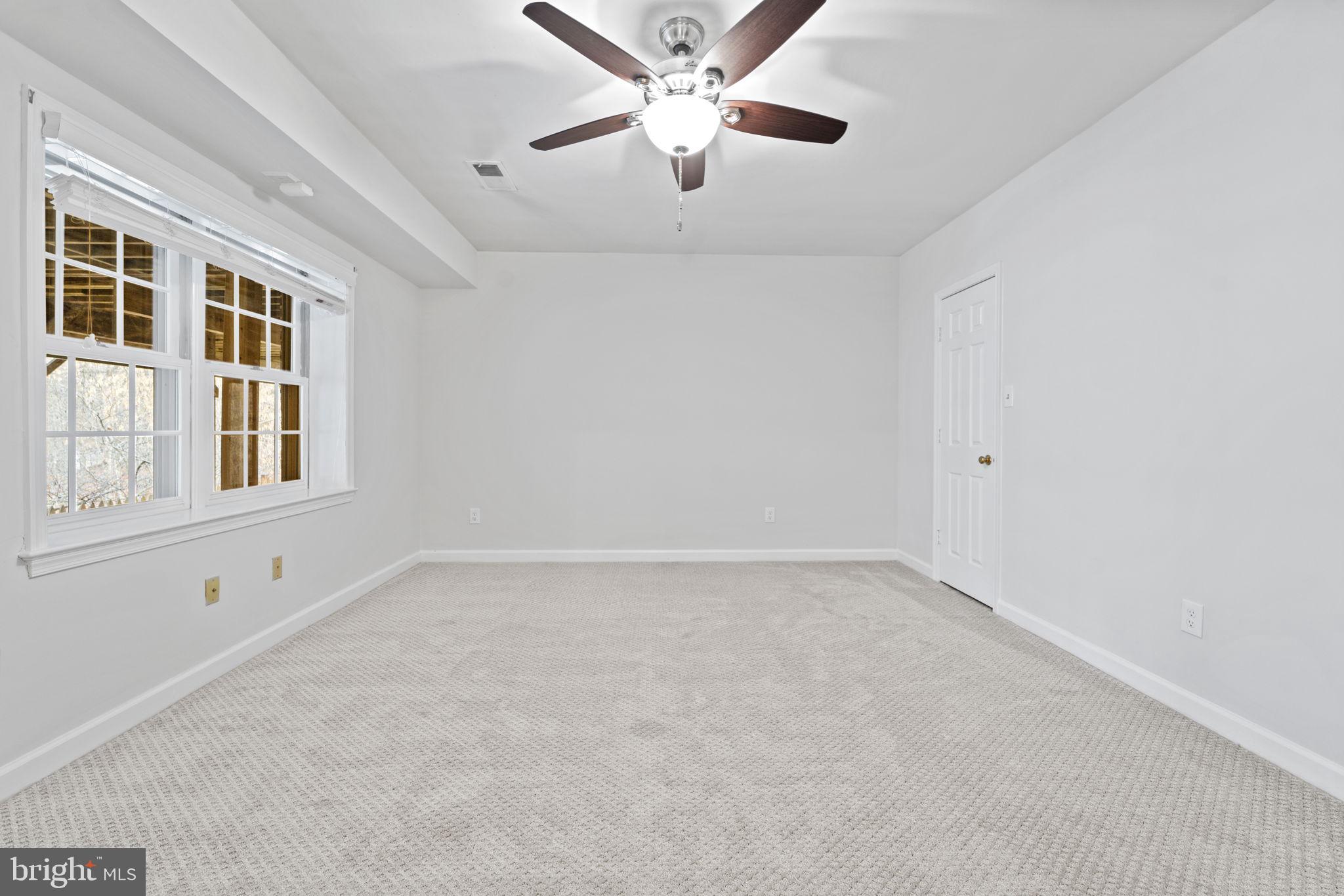 RIVER FALLS - Residential