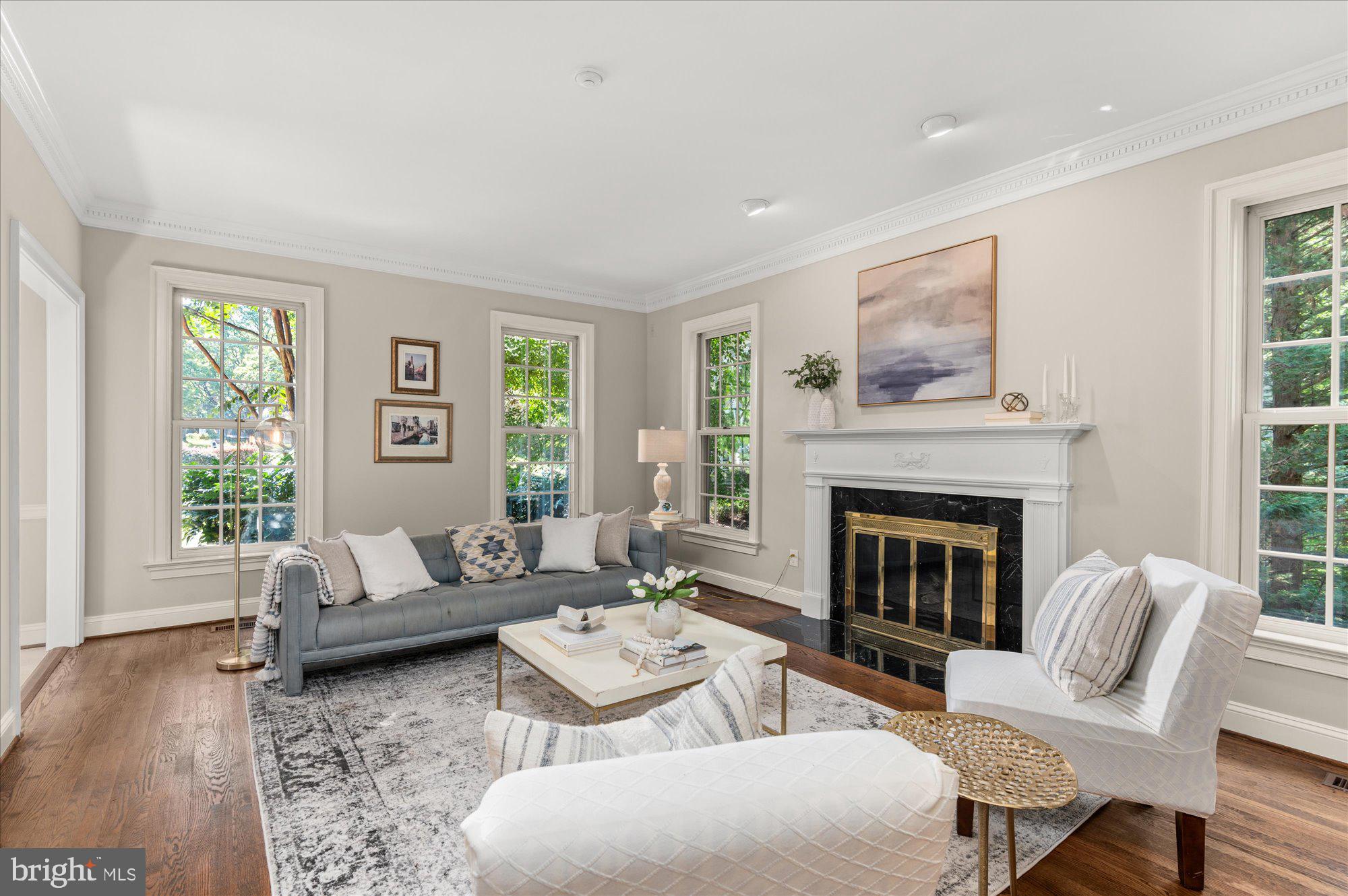 RIVER FALLS - Residential