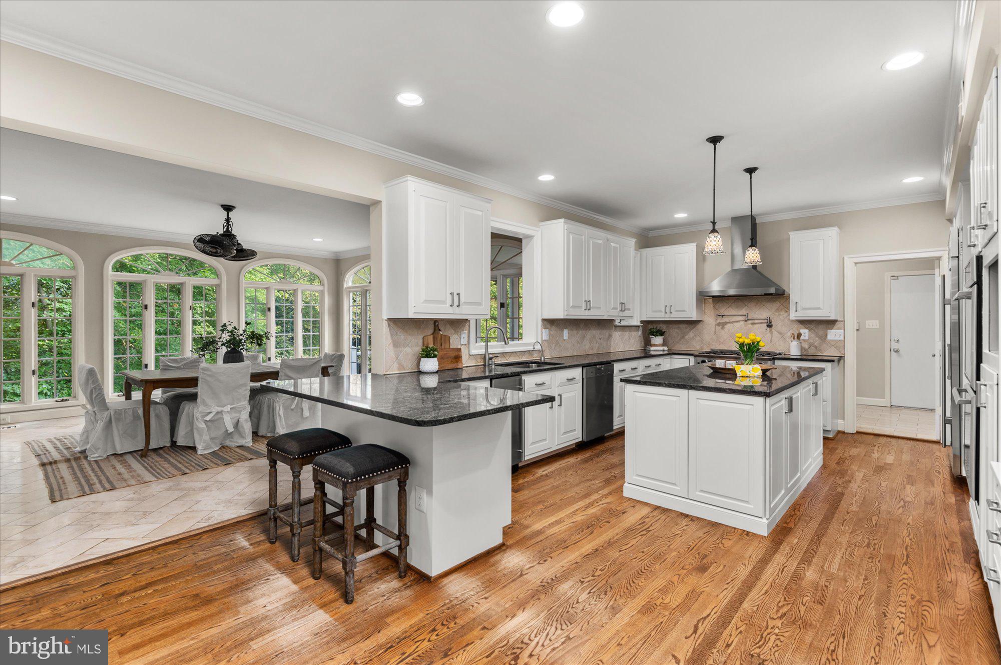 RIVER FALLS - Residential