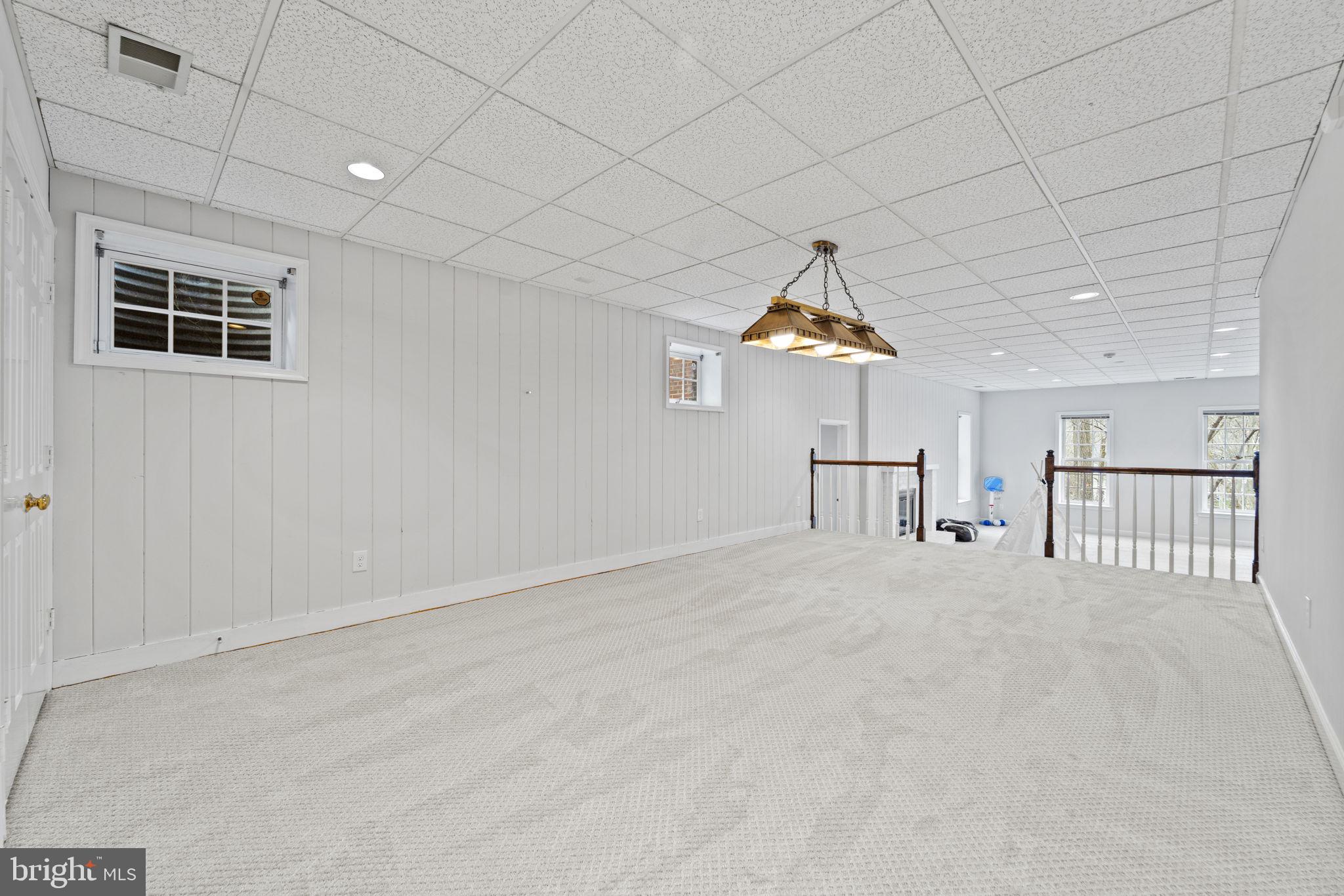 RIVER FALLS - Residential