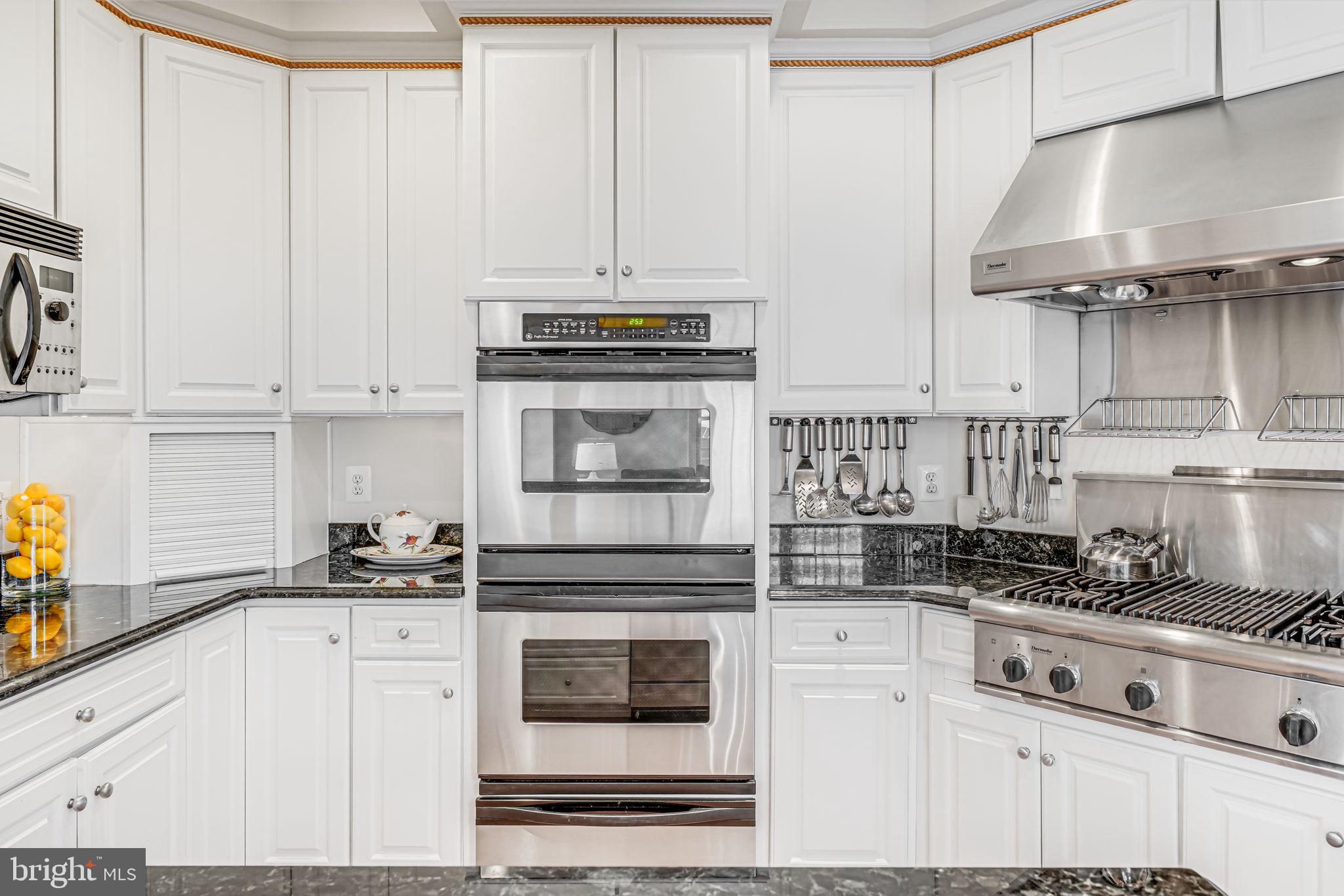 MCLEAN CREST - Residential