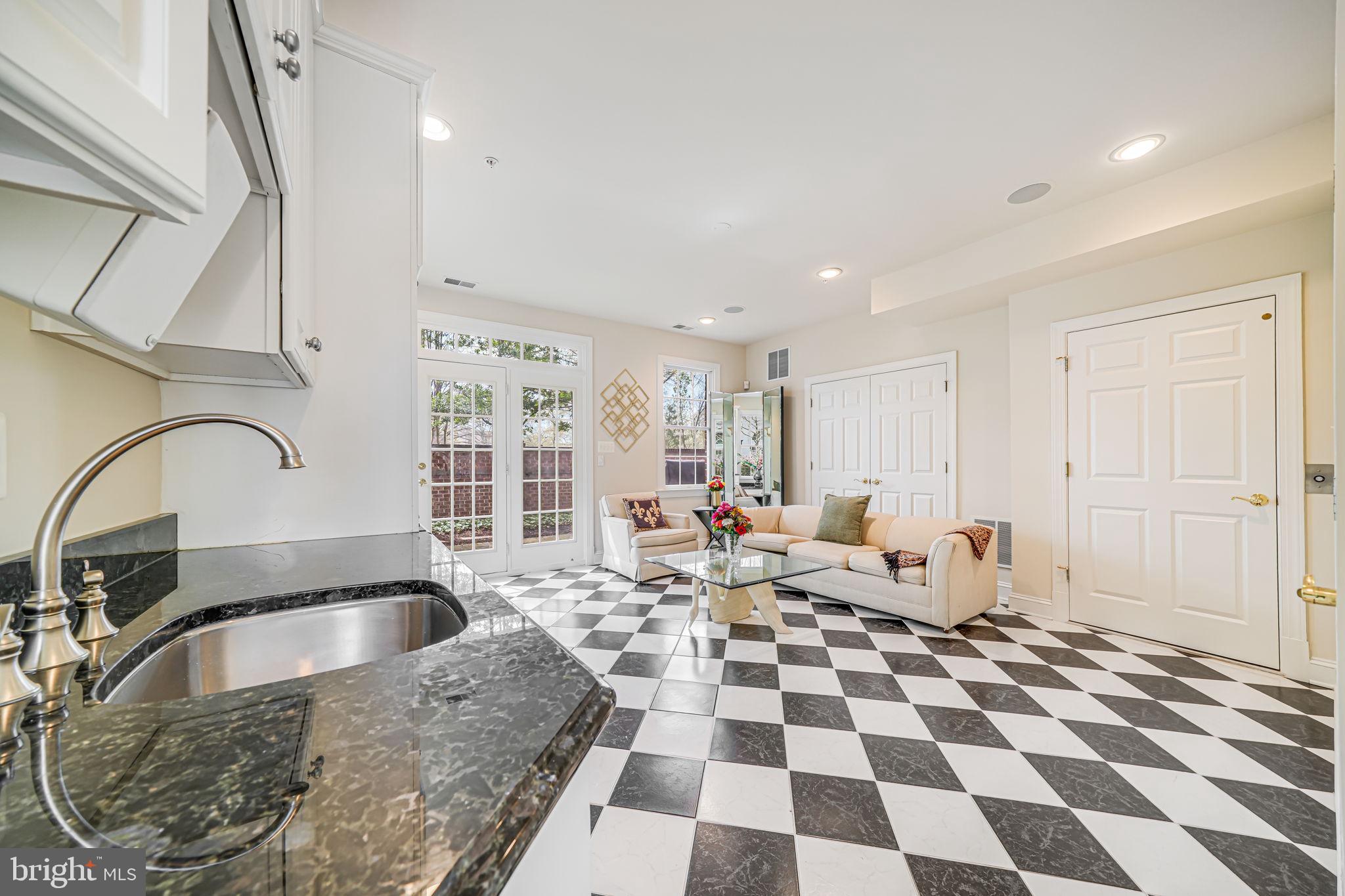 1334 LESSARD LANE