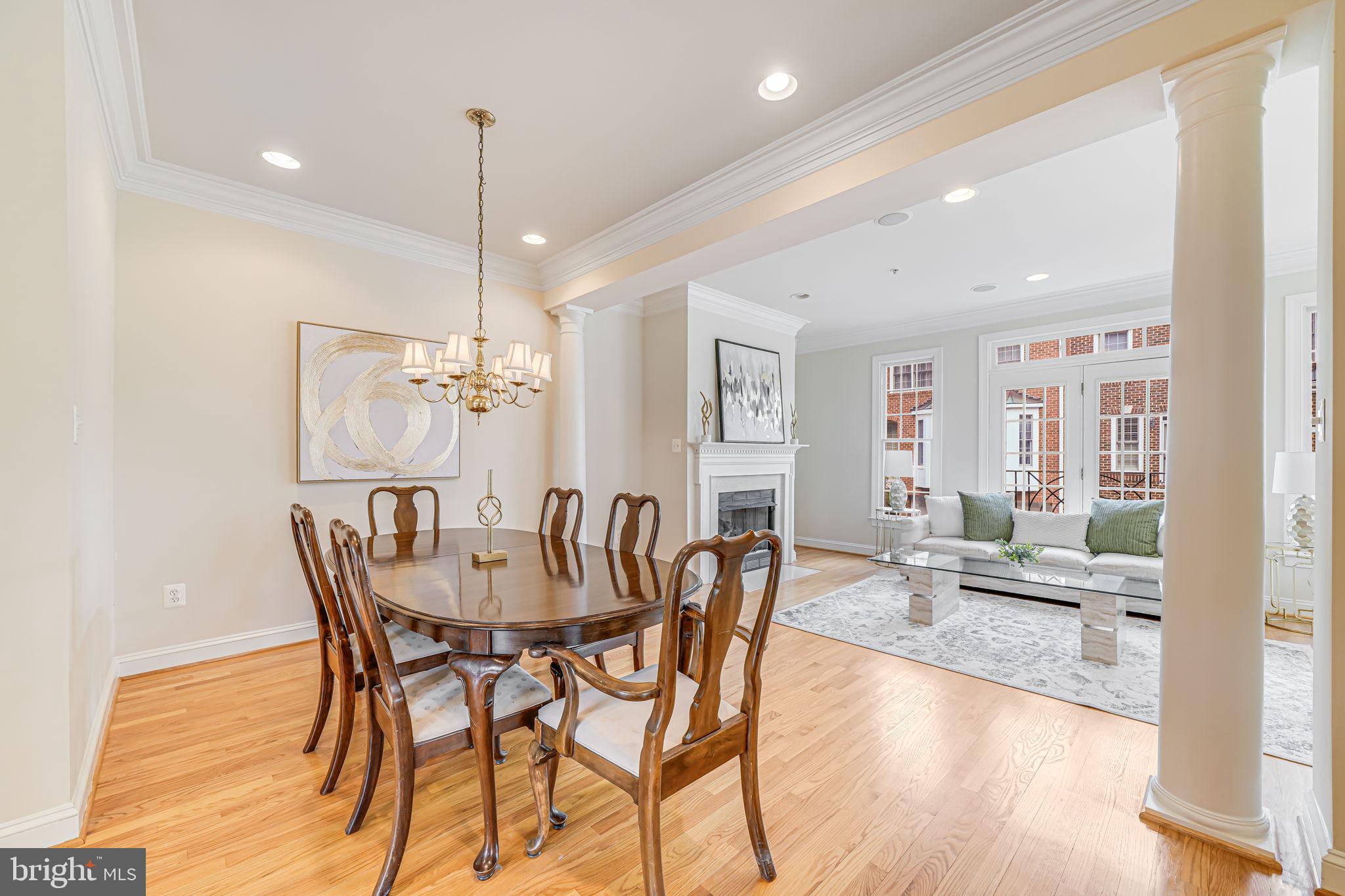 MCLEAN CREST - Residential