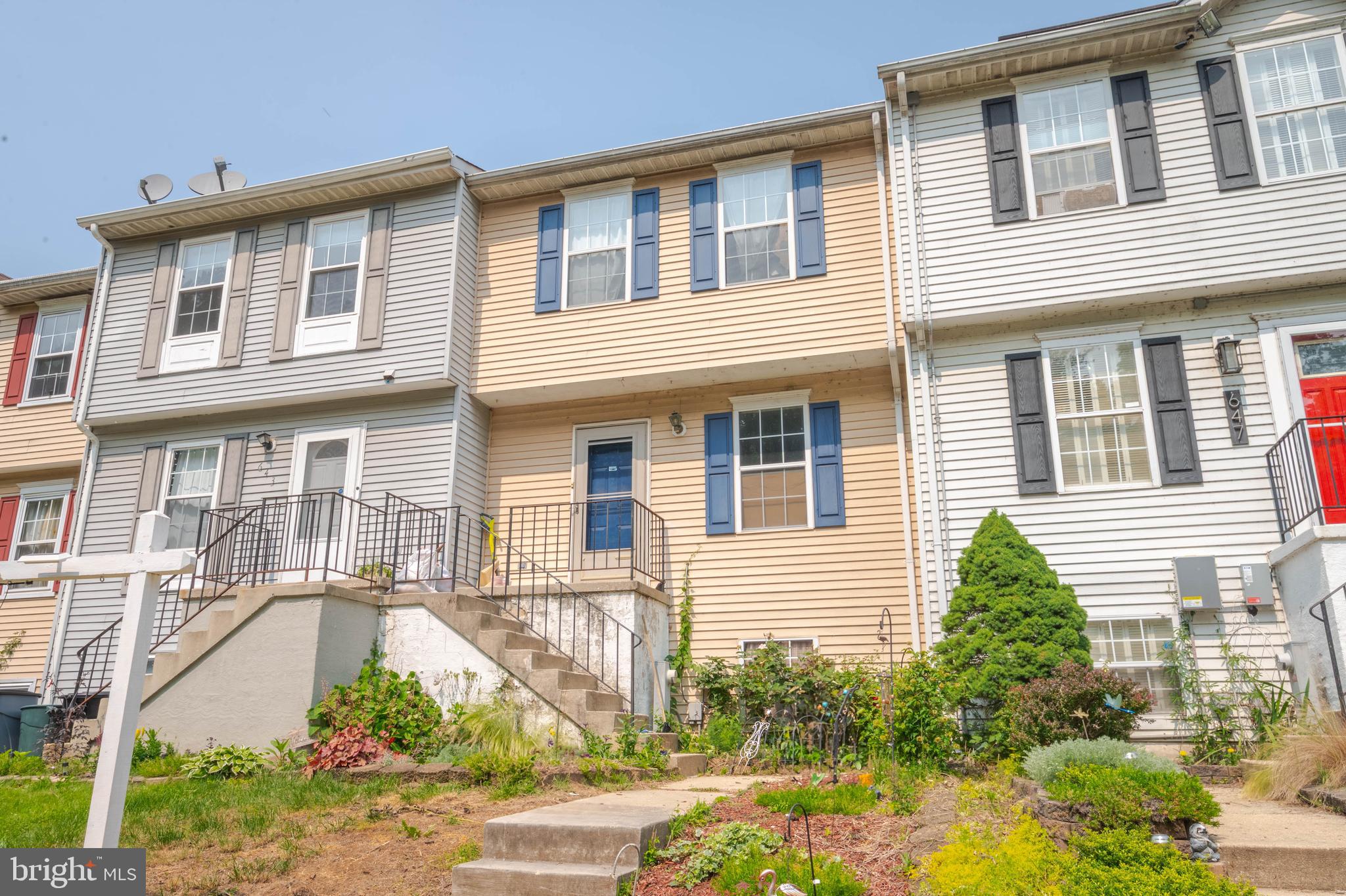 Located in the sought-after Carrollwood community, where homes rarely hit the market and there’s no HOA to worry about. This lovingly maintained townhome has been owned by the same seller since 1999 and is now available at a great price with major updates already done. The roof was replaced about six months ago, and the heat pump and A/C system were replaced just over a year ago—giving buyers peace of mind on the big-ticket items.
The home has been well-loved and lived in, and with a few cosmetic upgrades, there's great potential to build equity in a solid property. The layout spans three finished levels, including a walkout basement with a third bedroom, half bath, laundry area, and backyard access. The main level offers a spacious living/dining combo and a functional kitchen.
Upstairs, the original owner made a smart design decision by opting for two oversized bedrooms instead of the standard three, which means this home has more closet space than most townhomes in the area—seriously, bring all your shoes. Whether you need storage, space to spread out, or just hate feeling cramped, this layout delivers.
In addition to all its interior features, the property offers access to navigable Seneca Creek, ideal for kayaking, paddleboarding, or connecting to the bay—an incredible bonus rarely found in this price range.
With 3 bedrooms, 1 full and 2 half baths, and two assigned parking spots out front, this home combines space, value, water access, and location. Just minutes from Eastern Blvd, shopping, and commuter routes—an excellent opportunity to own in a well-kept, low-restriction community.