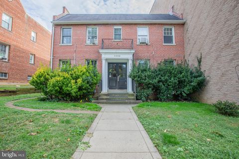 4000 EDMUNDS STREET NW 3 WASHINGTON DC 20007