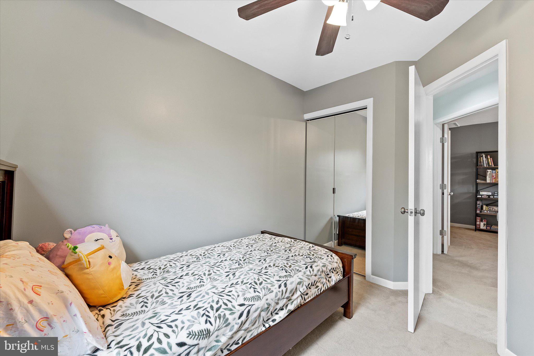 ASHBURN VILLAGE - Residential