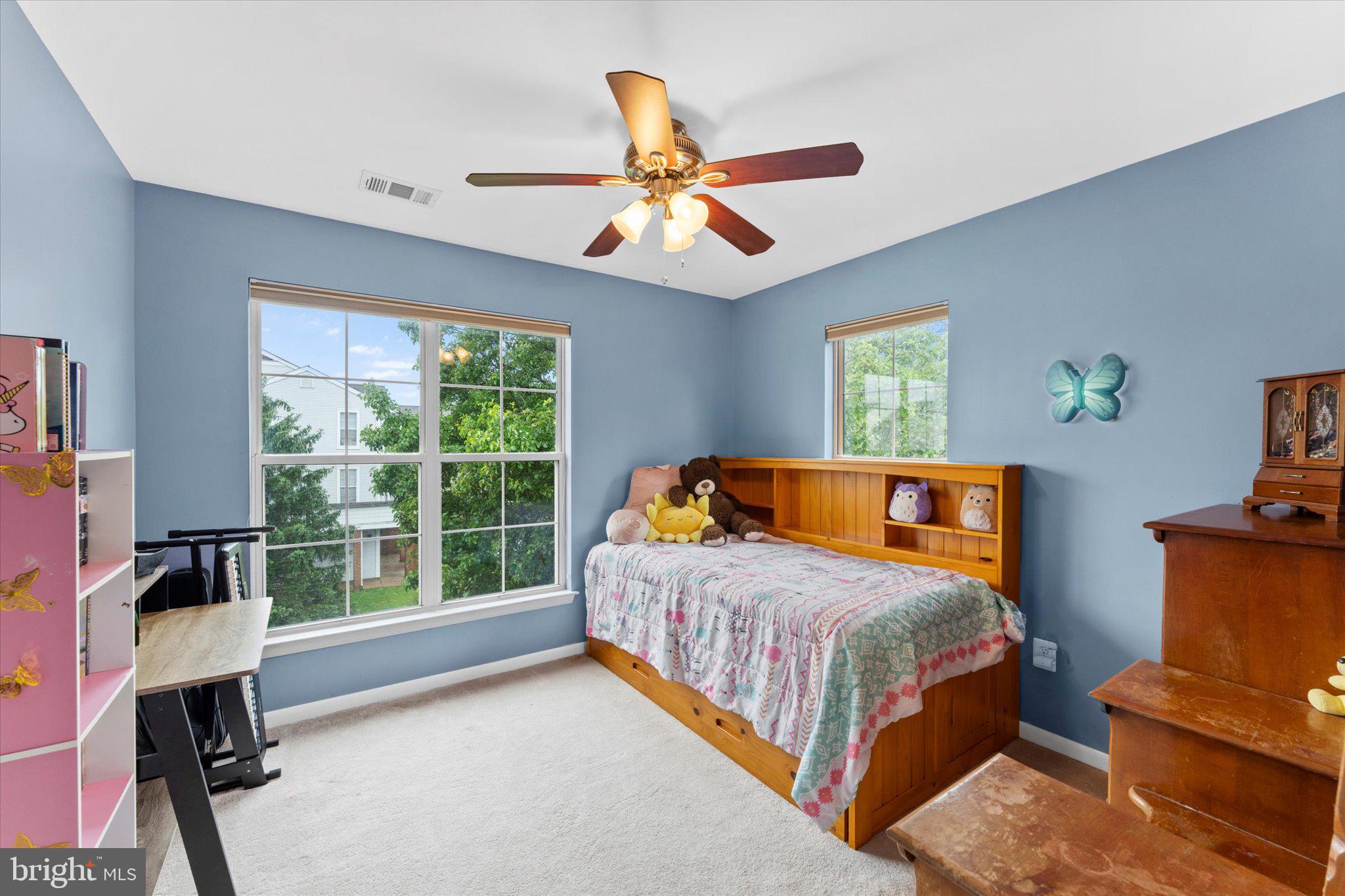 ASHBURN VILLAGE - Residential