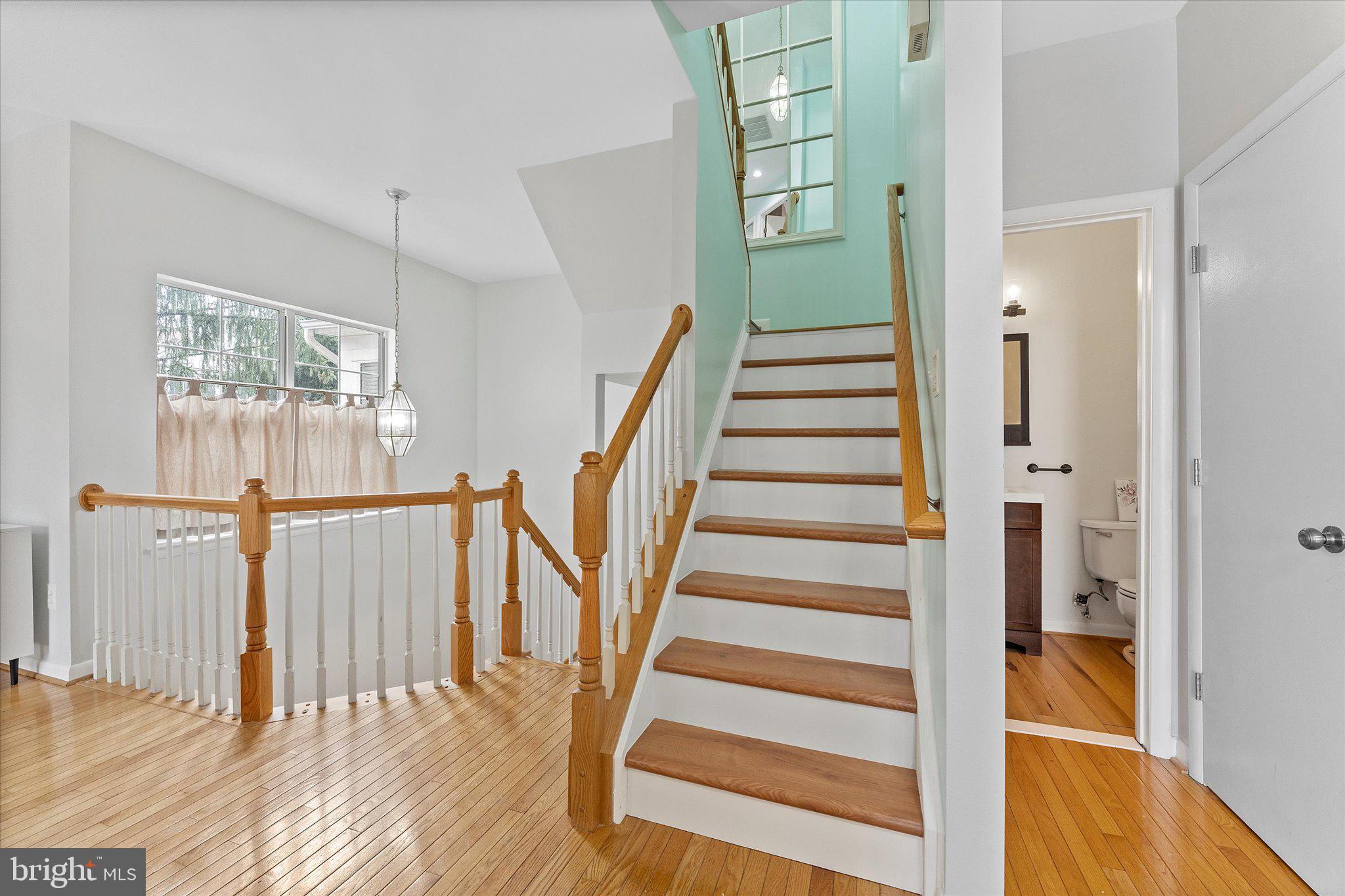 ASHBURN VILLAGE - Residential