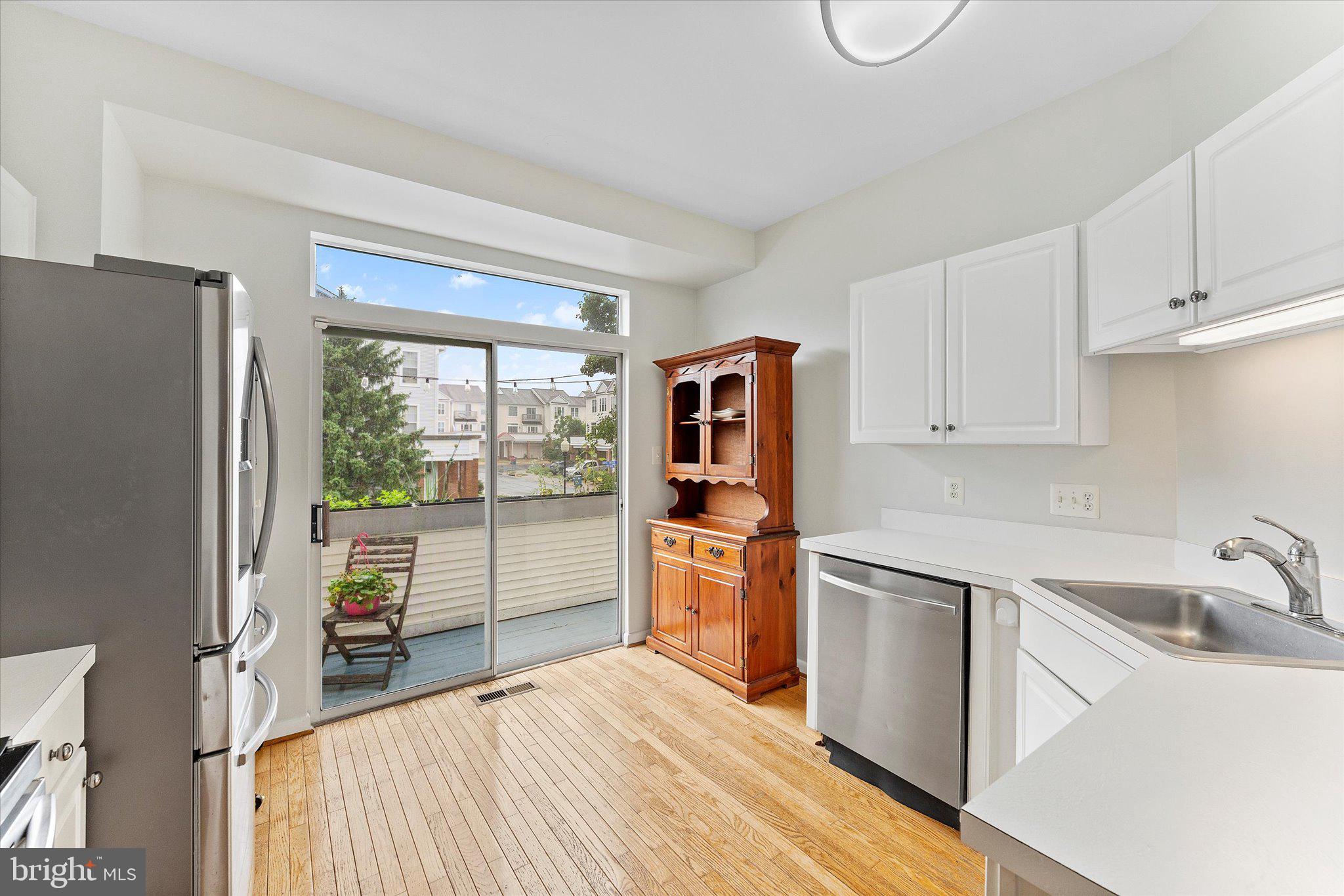 ASHBURN VILLAGE - Residential