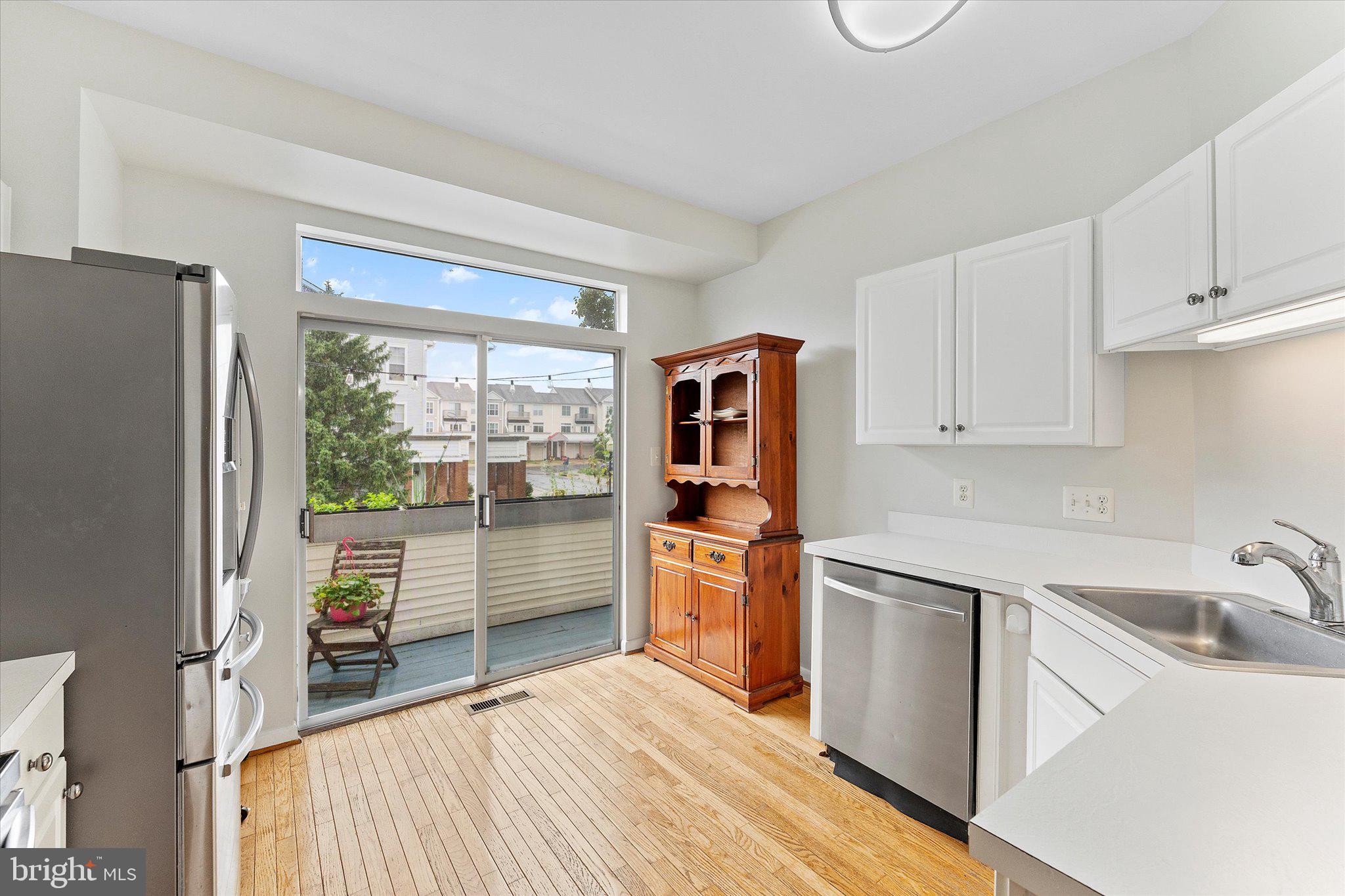 ASHBURN VILLAGE - Residential