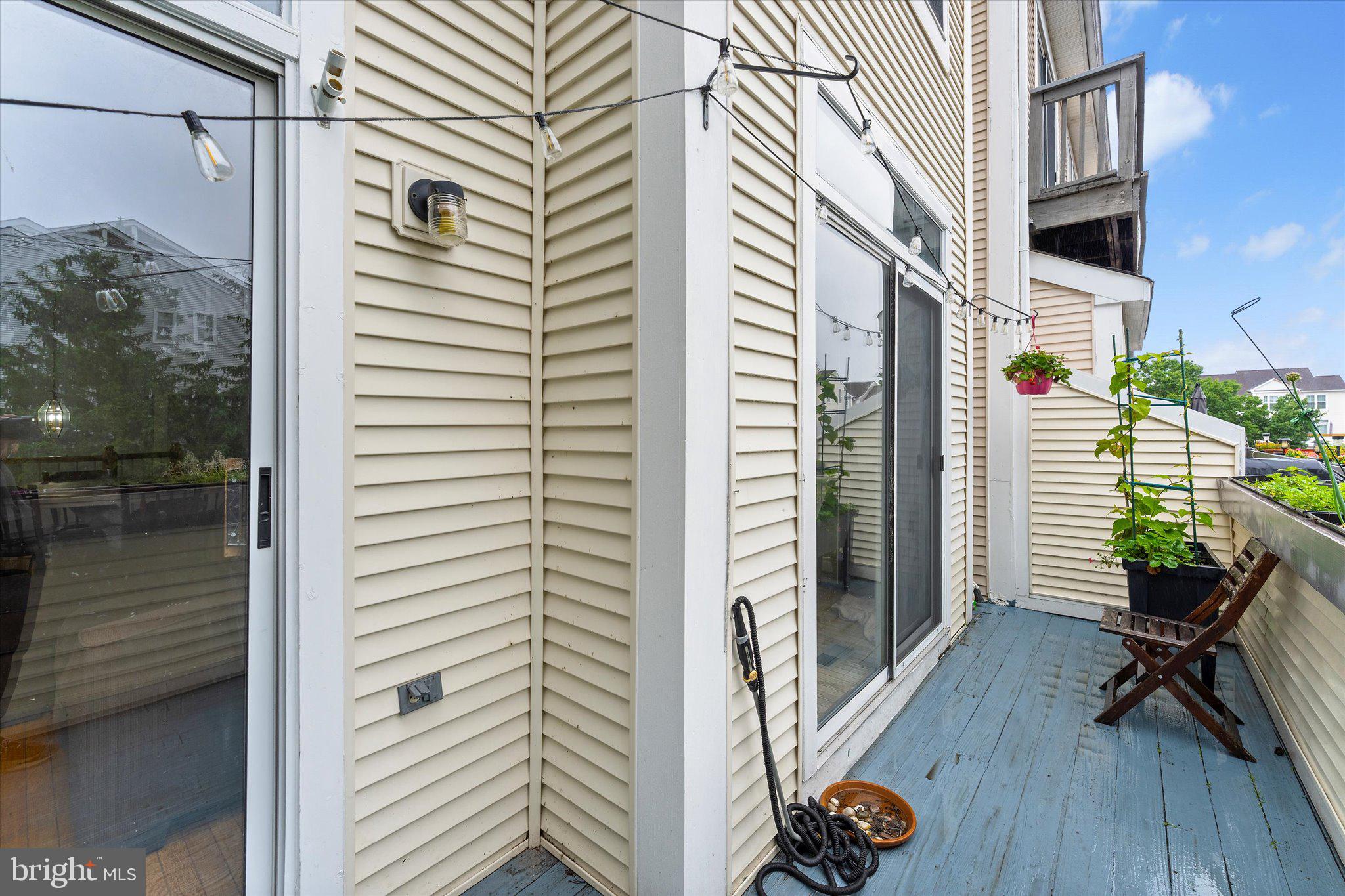 ASHBURN VILLAGE - Residential