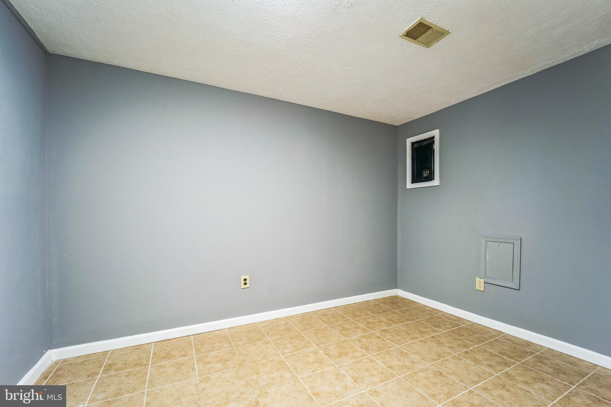 OLDE MILL ESTATES - Residential