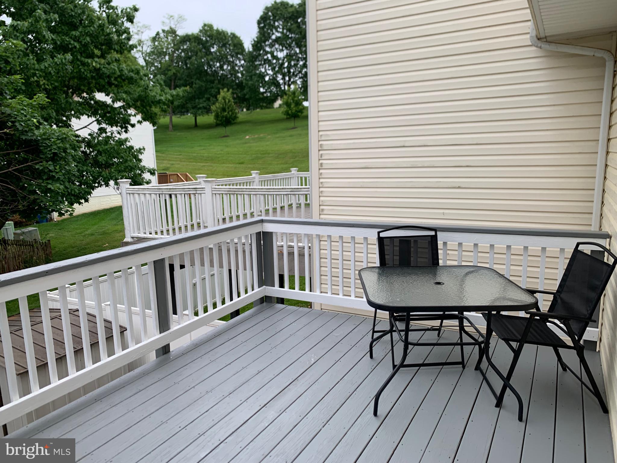 WHISPERING RIDGE - Residential