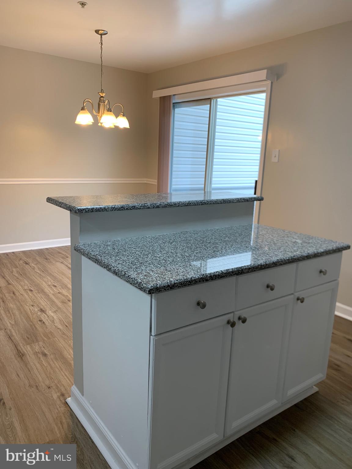 WHISPERING RIDGE - Residential
