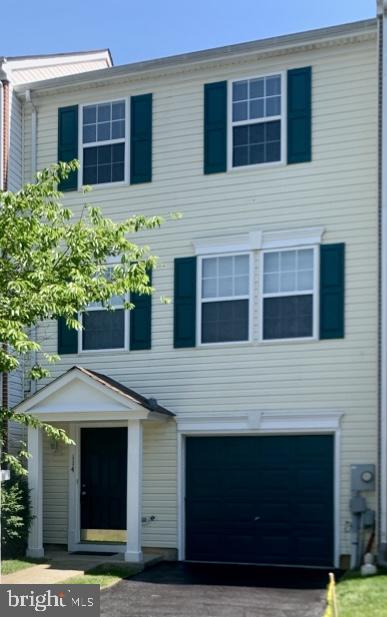WHISPERING RIDGE - Residential