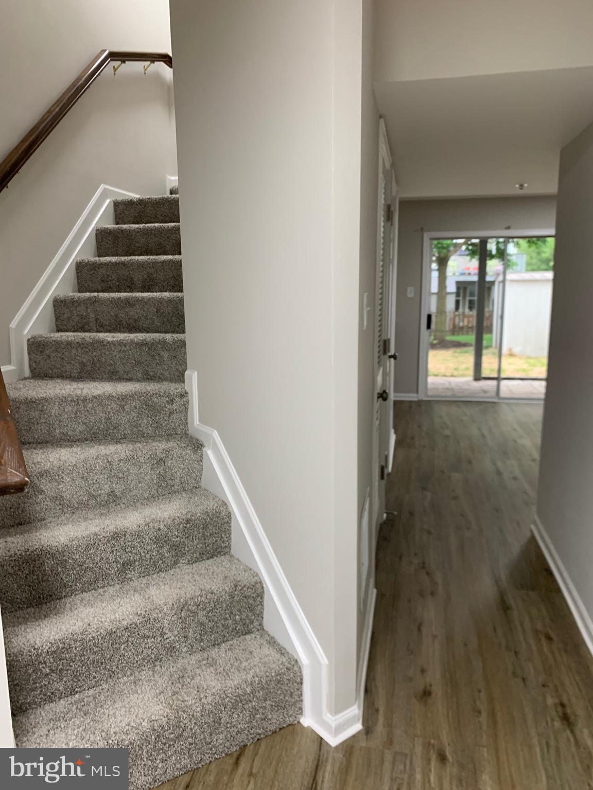 WHISPERING RIDGE - Residential