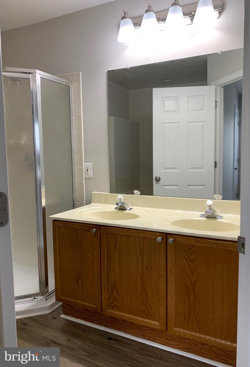 WHISPERING RIDGE - Residential