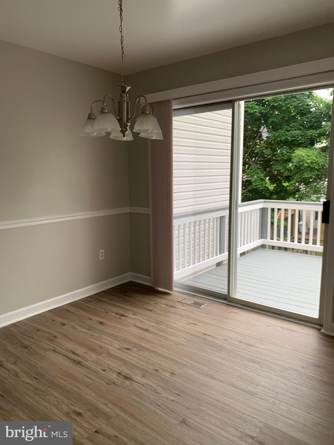 WHISPERING RIDGE - Residential