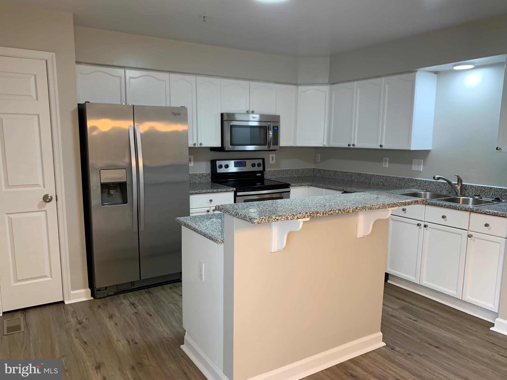 WHISPERING RIDGE - Residential