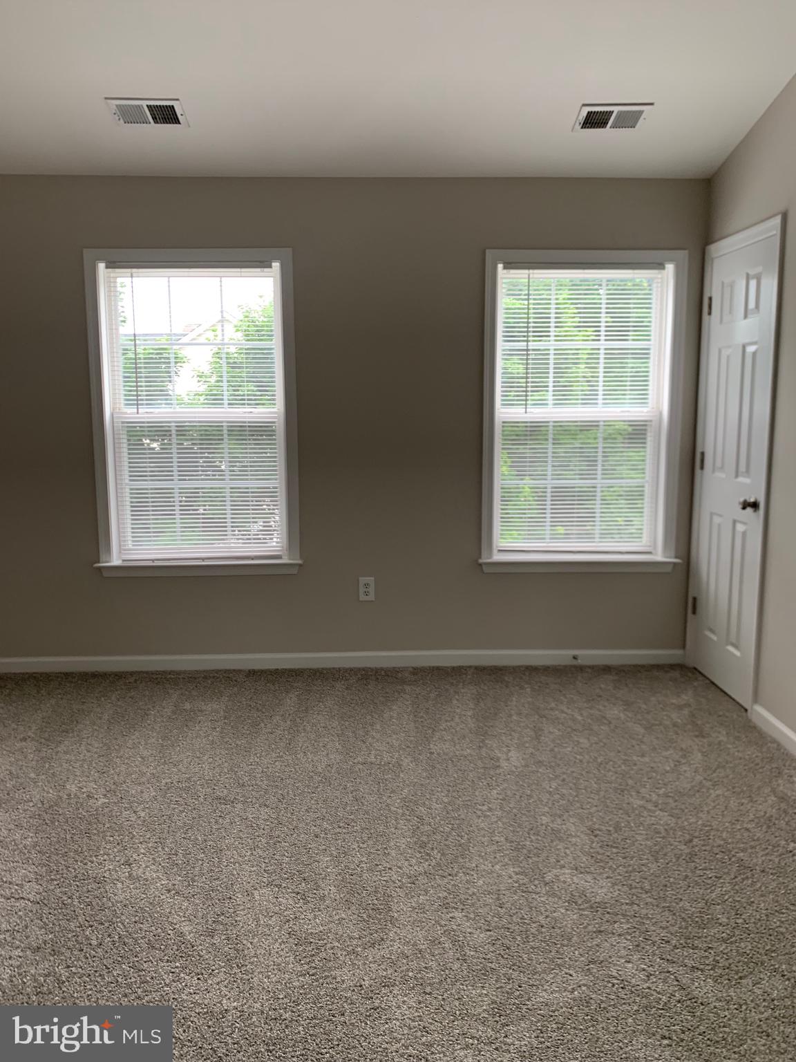 WHISPERING RIDGE - Residential