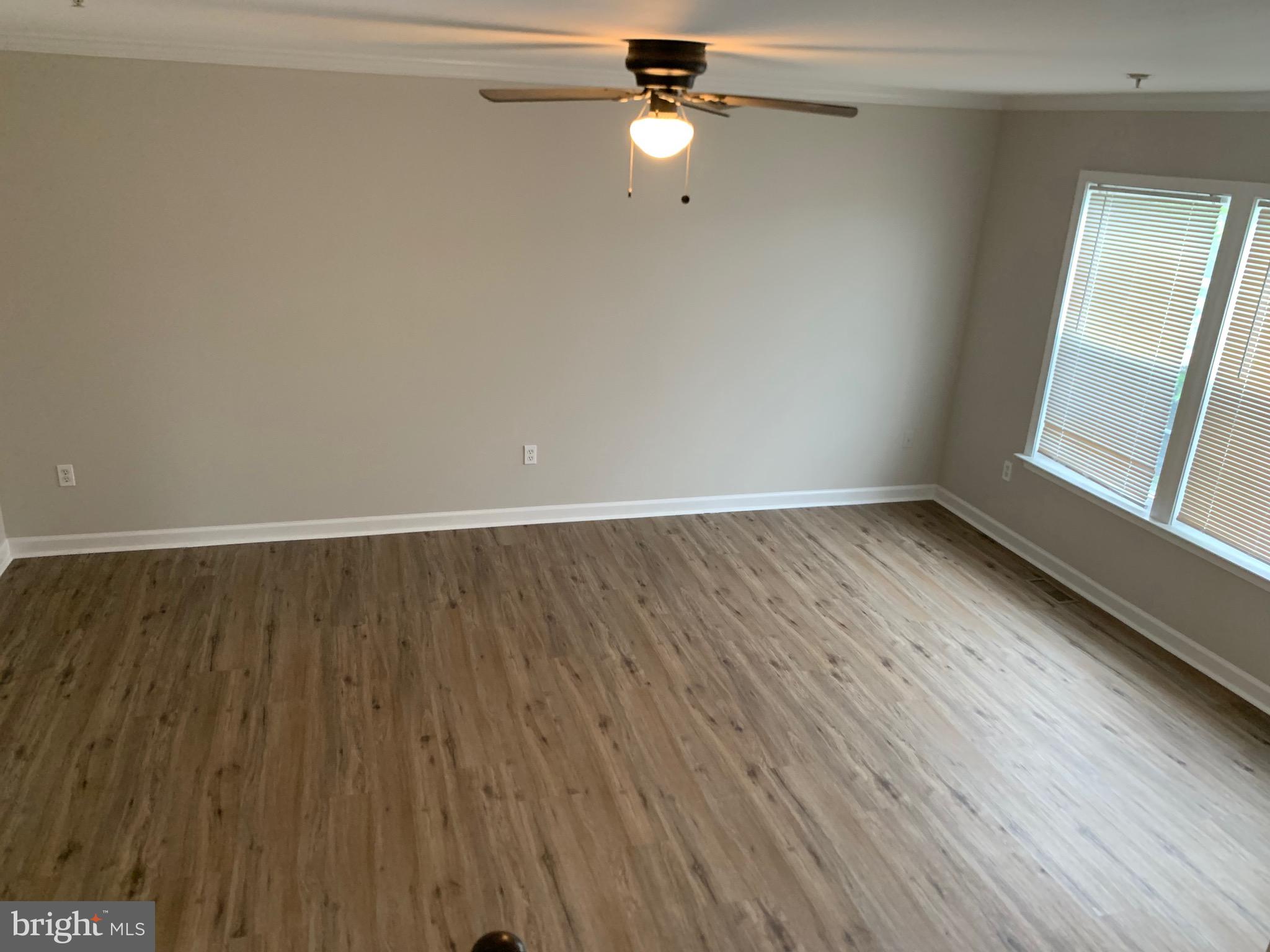 WHISPERING RIDGE - Residential