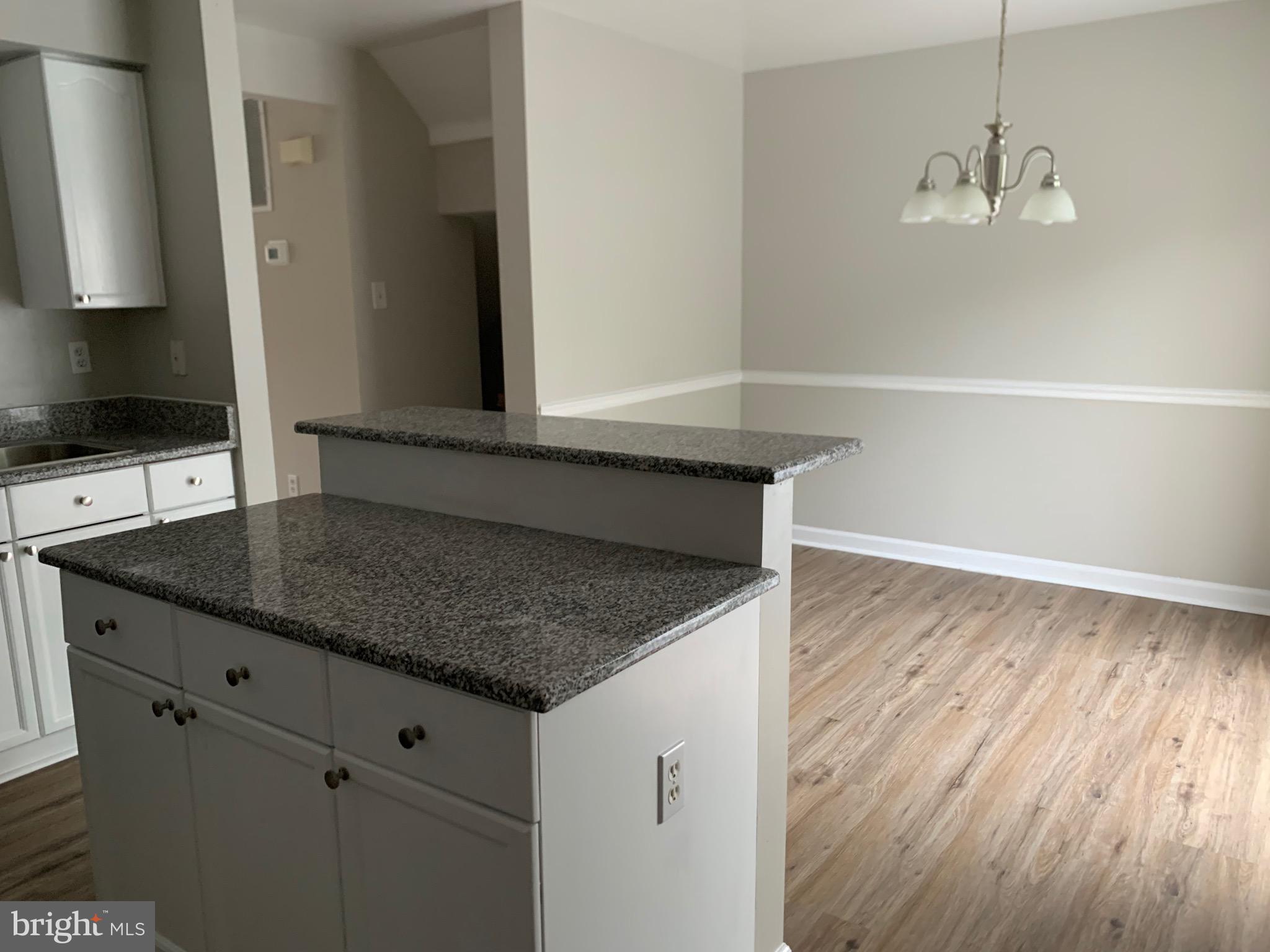 WHISPERING RIDGE - Residential
