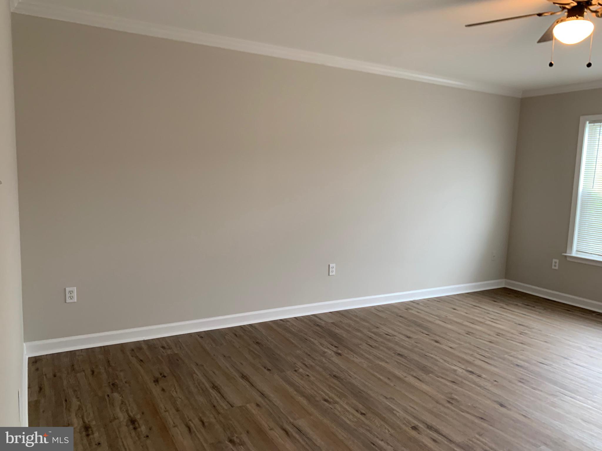 WHISPERING RIDGE - Residential