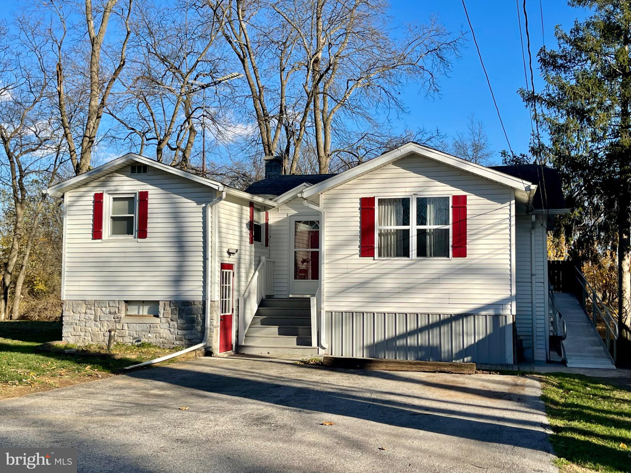 BROWNS DAM - Residential