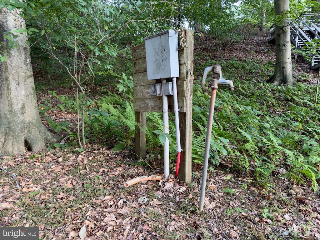 FOXHOLE ESTATES - Residential