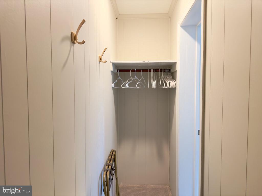 FOXHOLE ESTATES - Residential