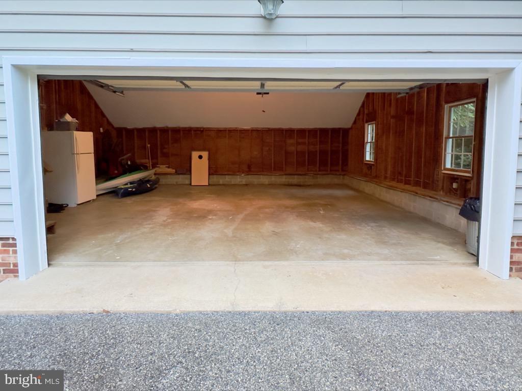 FOXHOLE ESTATES - Residential