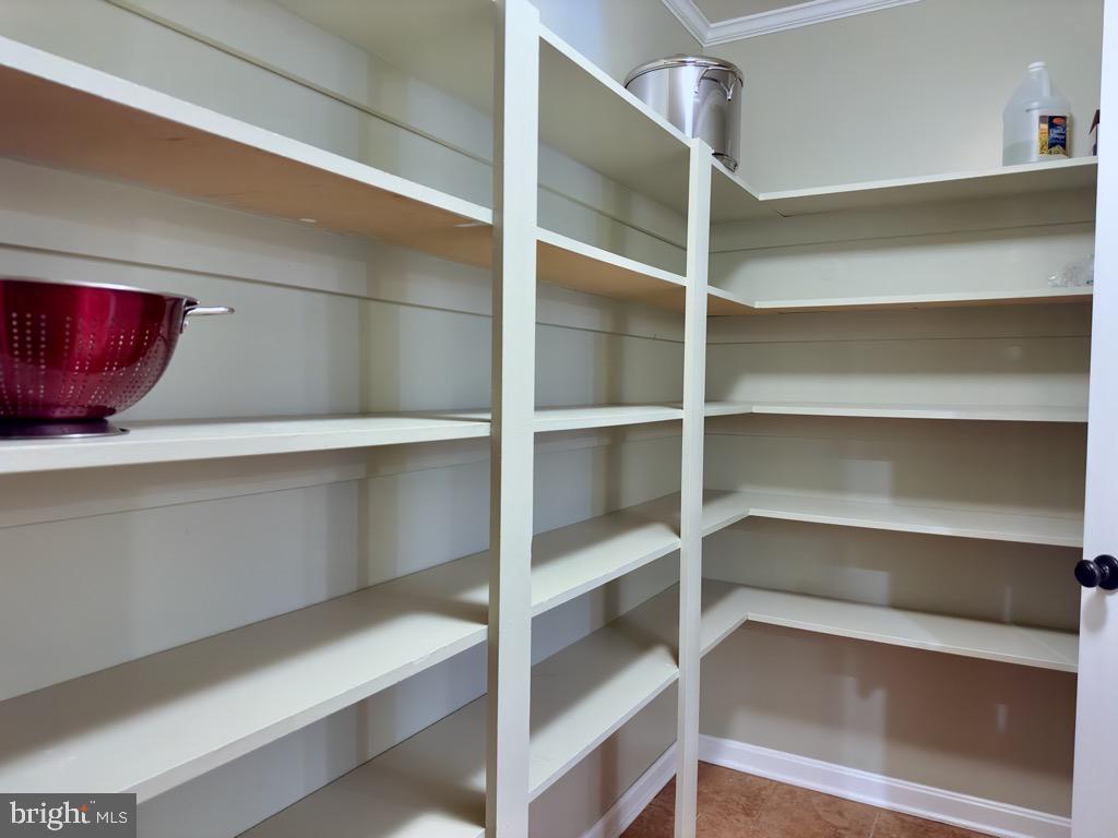 FOXHOLE ESTATES - Residential