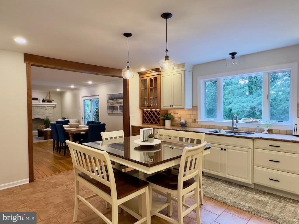 FOXHOLE ESTATES - Residential