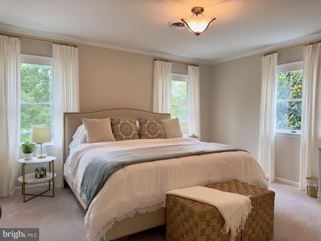 FOXHOLE ESTATES - Residential