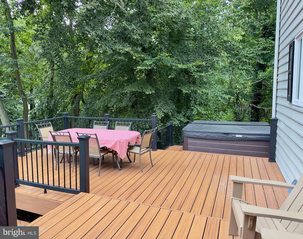 FOXHOLE ESTATES - Residential