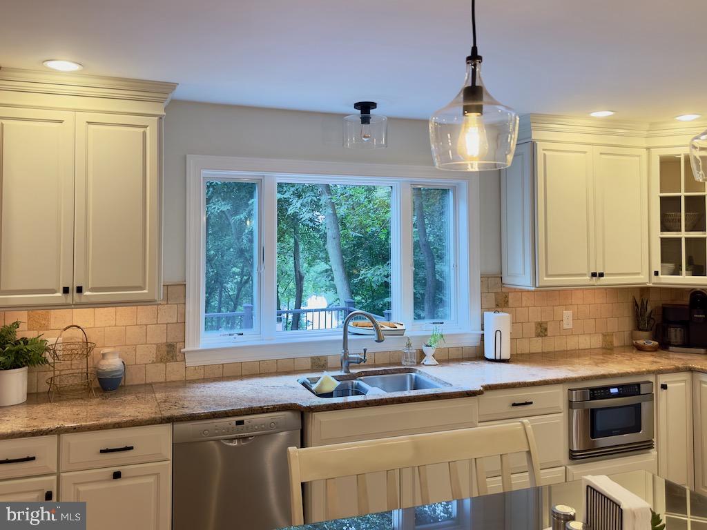 FOXHOLE ESTATES - Residential