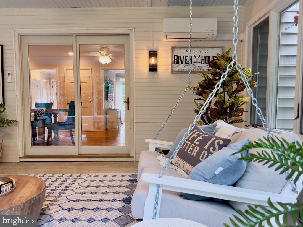 FOXHOLE ESTATES - Residential