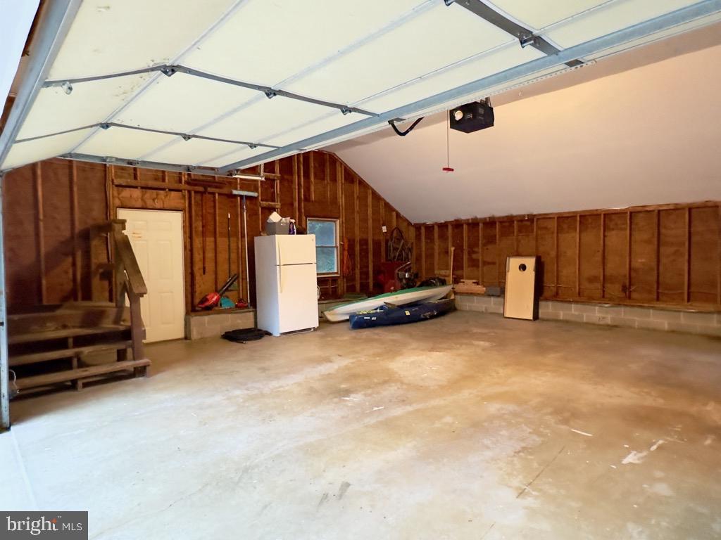 FOXHOLE ESTATES - Residential