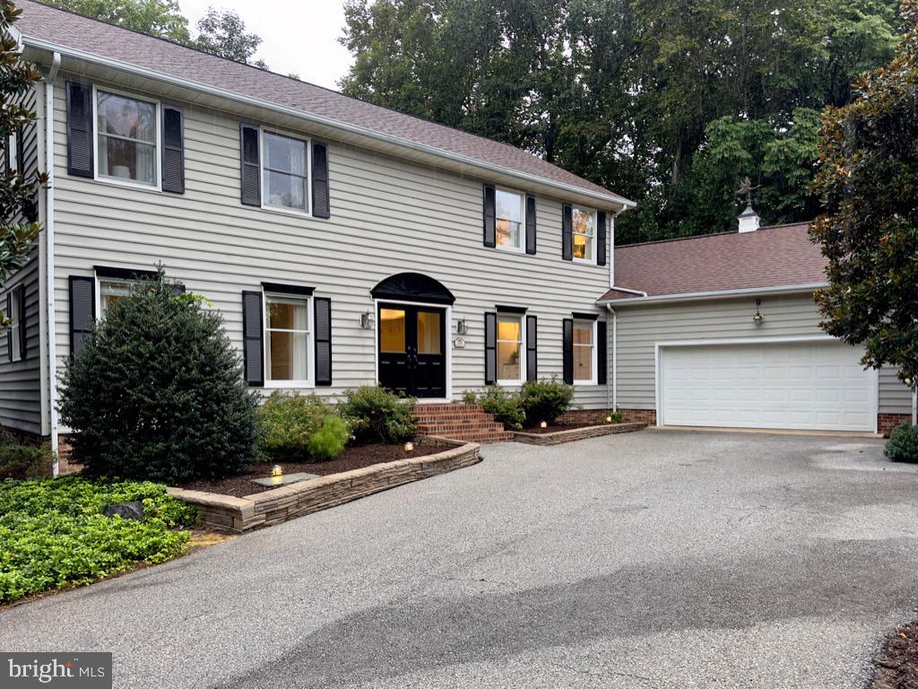 FOXHOLE ESTATES - Residential