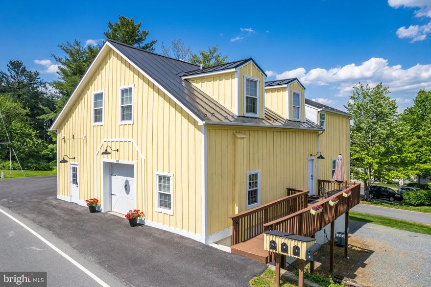 Great location in the heart of downtown Purcellville! A charming one bedroom, one bath, ground level apartment with a private deck just steps from the W&OD Trail and a stone's throw from Magnolias at the Mill.  Do not let this amazing opporunity get away, as these units do not come up for rent often. Lock in your opportunity to lease this hidden gem now!