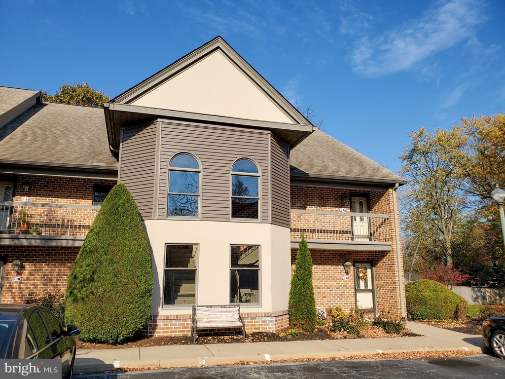 Photo of 24 Amberley Way, Lititz, PA 17543 (MLS # PALA2043432)