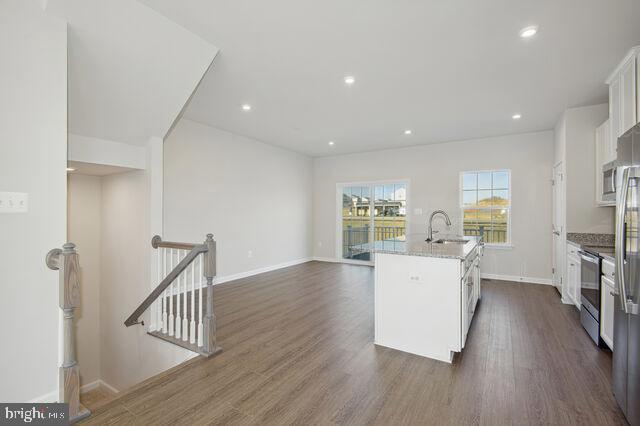 CARDINAL POINTE - Residential