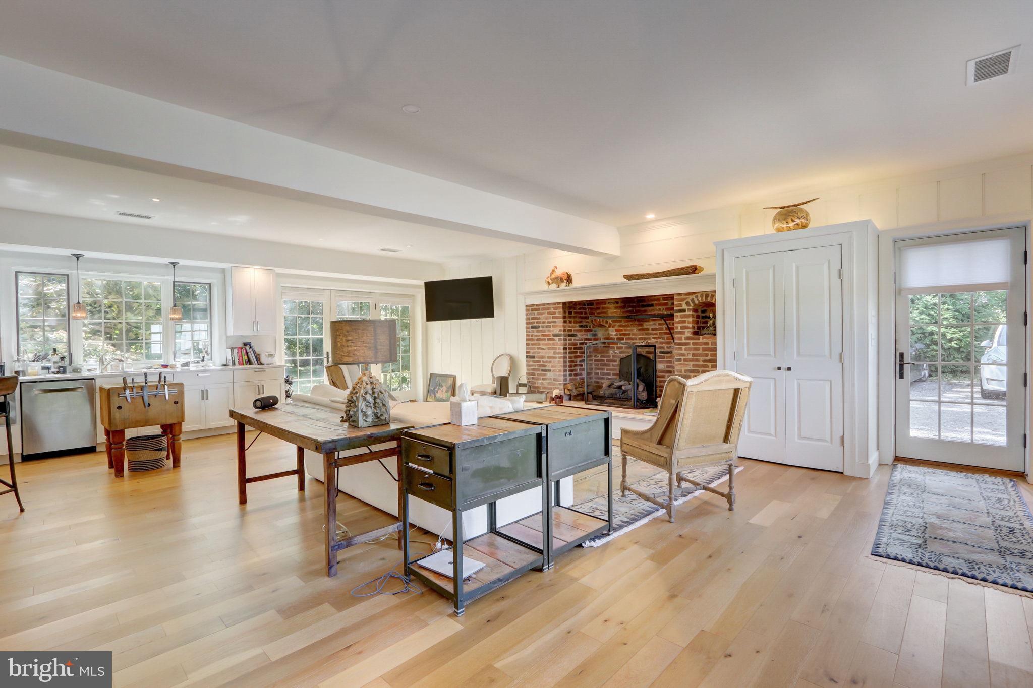 EAST MARLBOROUGH - Residential