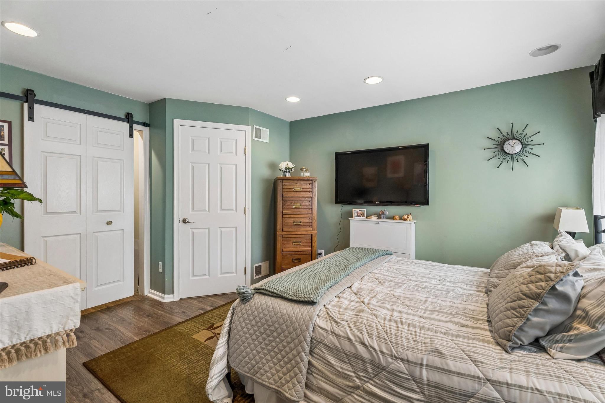 DREXEL HILL - Residential