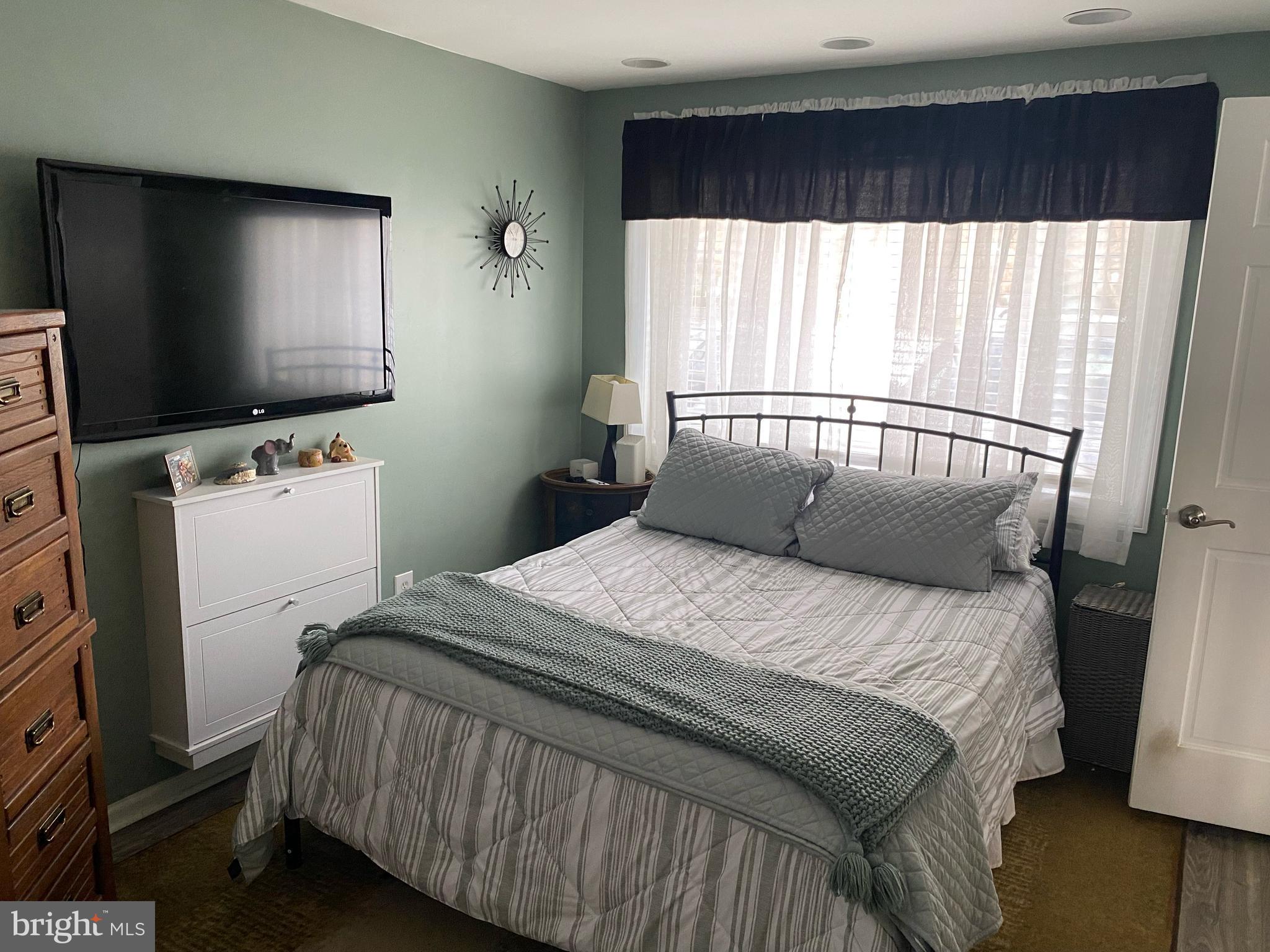 DREXEL HILL - Residential