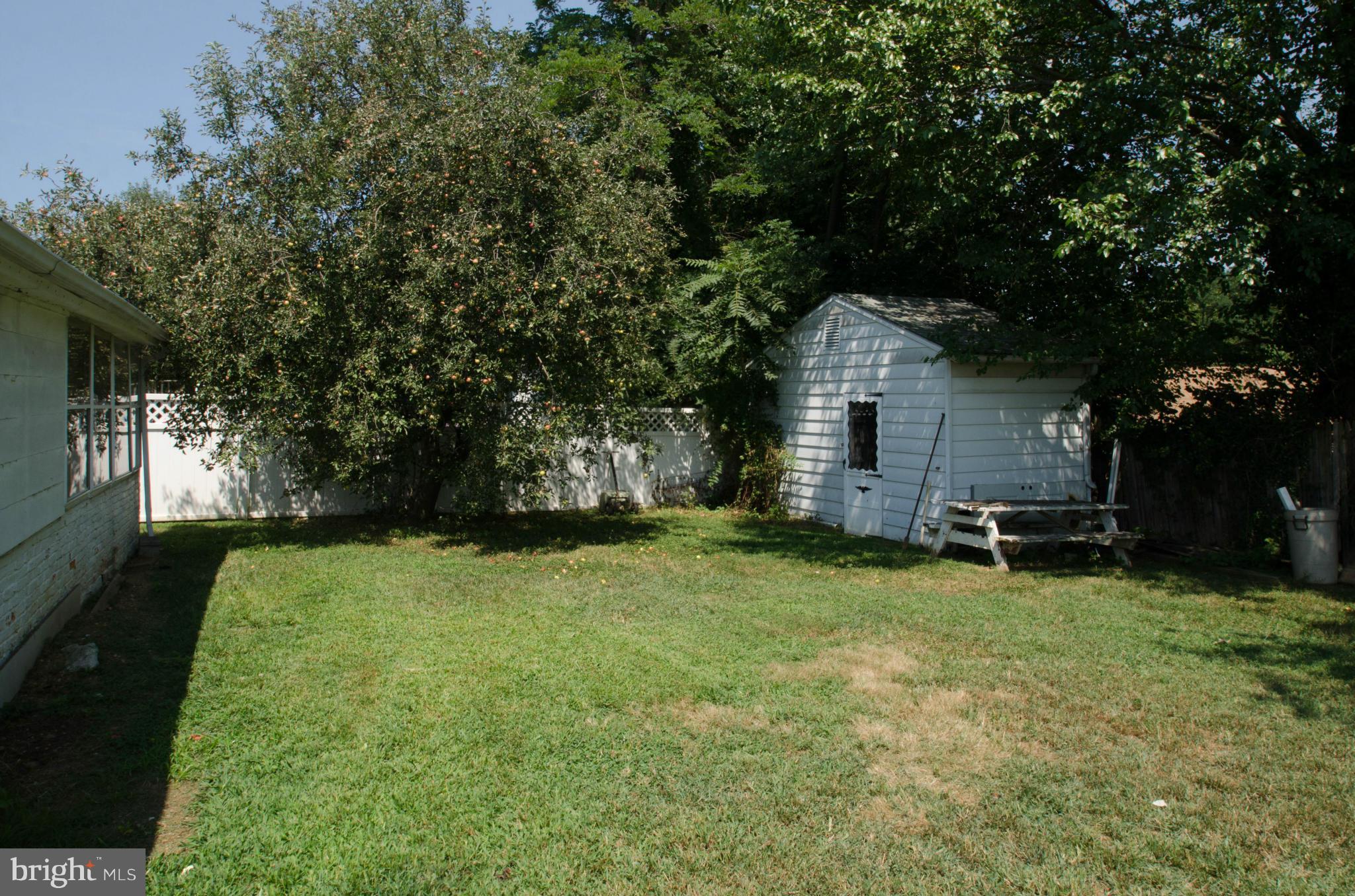 LINDALE HEIGHTS - Residential